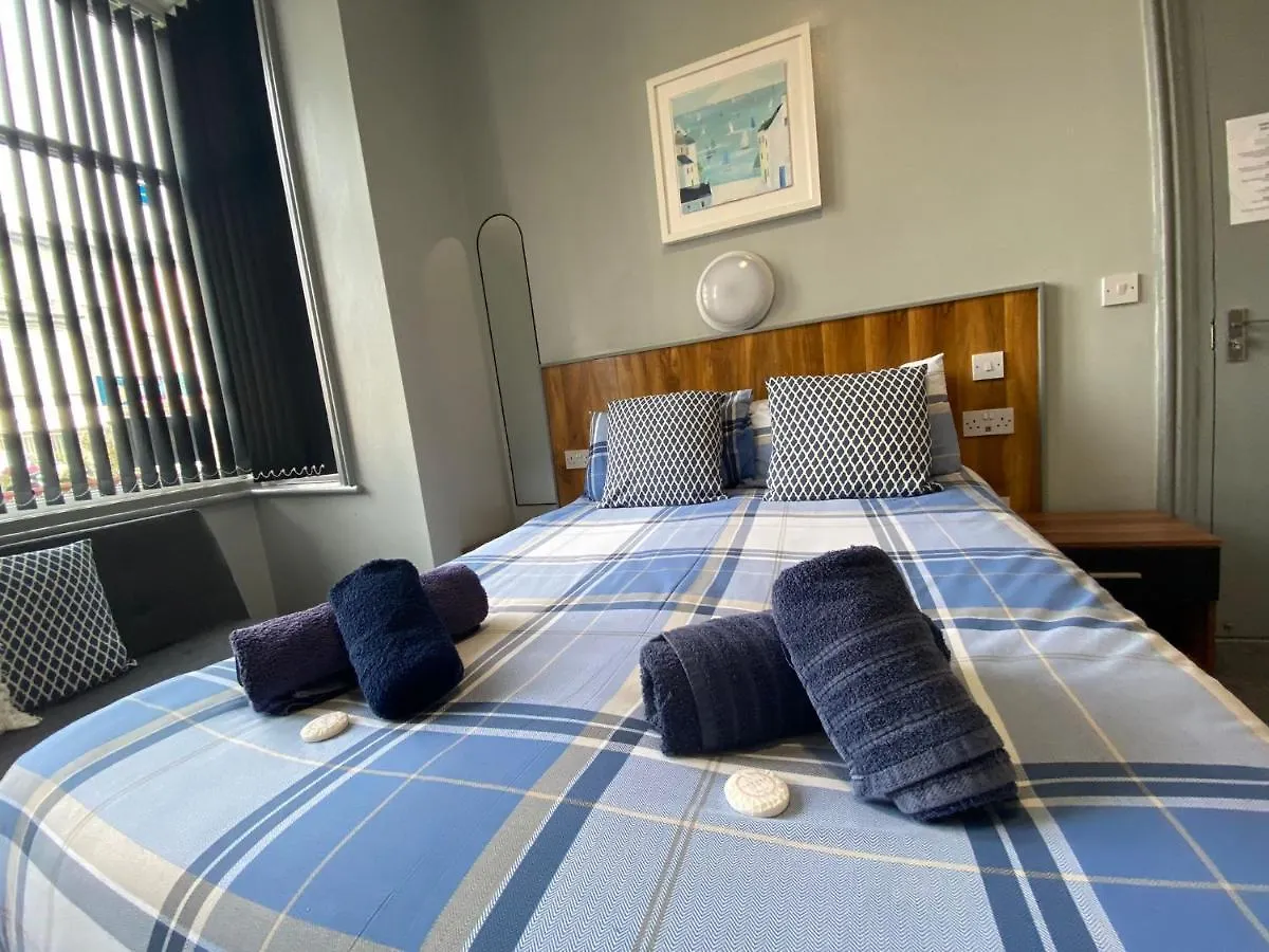 Seaside Suites Superior Family Apartments 블랙풀 0*,