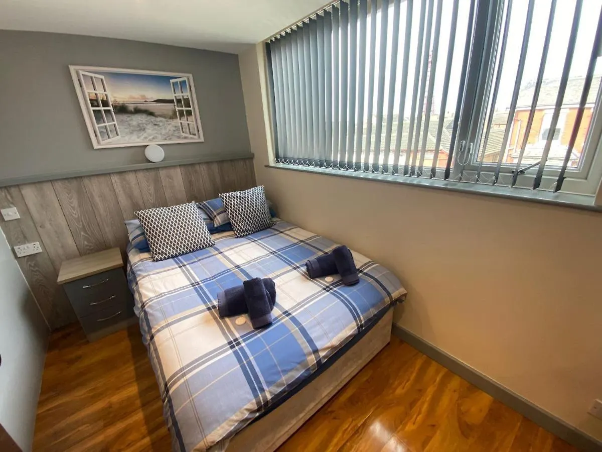 Seaside Suites Superior Family Apartments 블랙풀