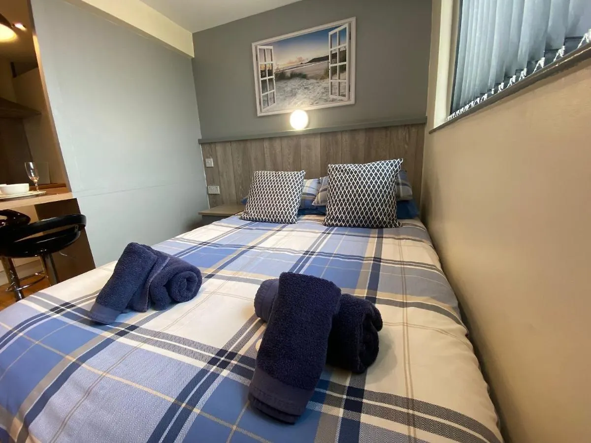 Seaside Suites Superior Family Apartments 블랙풀
