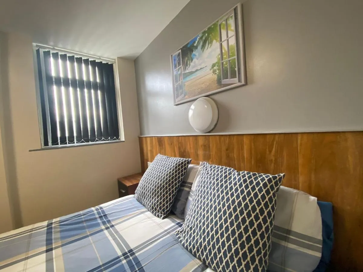 Seaside Suites Superior Family Apartments 블랙풀 0*,