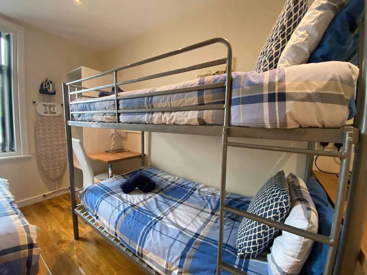 Seaside Suites Superior Family Apartments 블랙풀