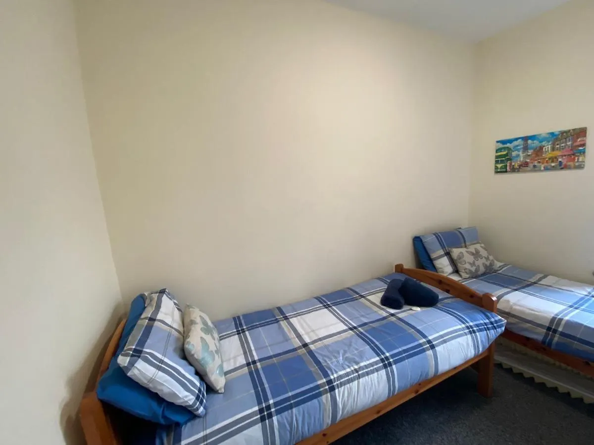 Seaside Suites Superior Family Apartments 블랙풀