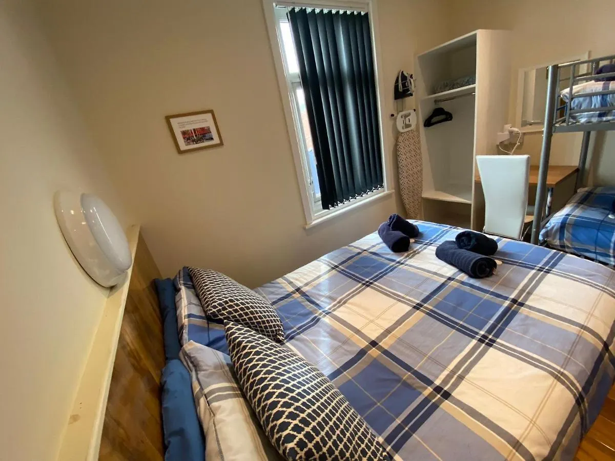 Seaside Suites Superior Family Apartments 블랙풀
