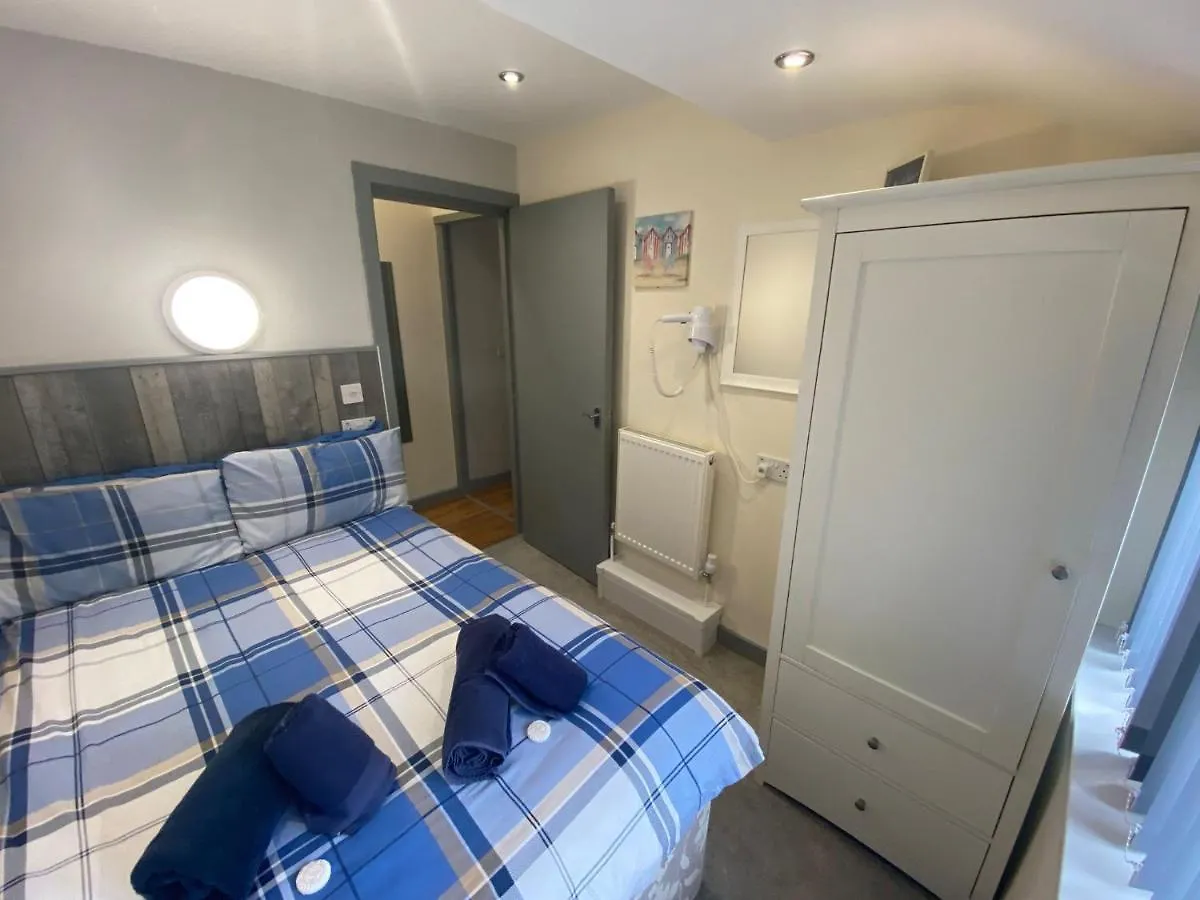Seaside Suites Superior Family Apartments 블랙풀