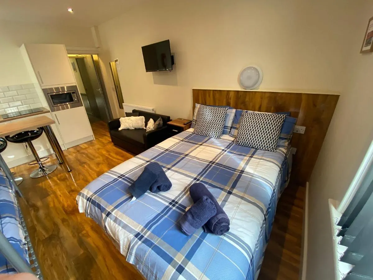 Seaside Suites Superior Family Apartments 블랙풀