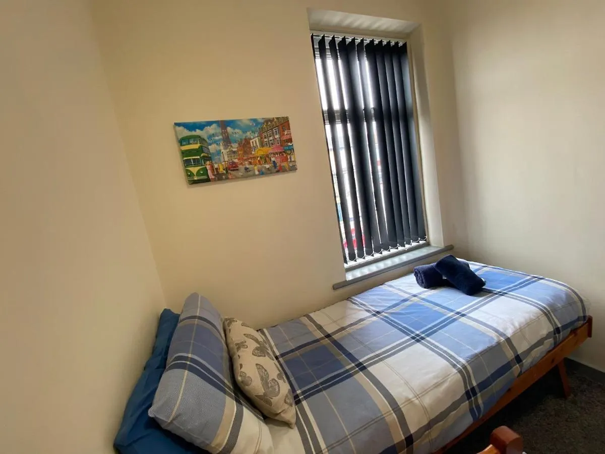 Seaside Suites Superior Family Apartments 블랙풀
