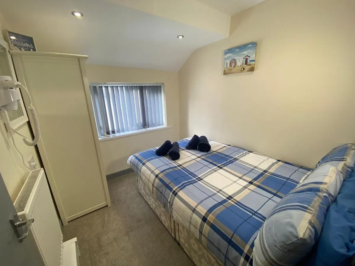 Seaside Suites Superior Family Apartments 블랙풀 0*,  영국