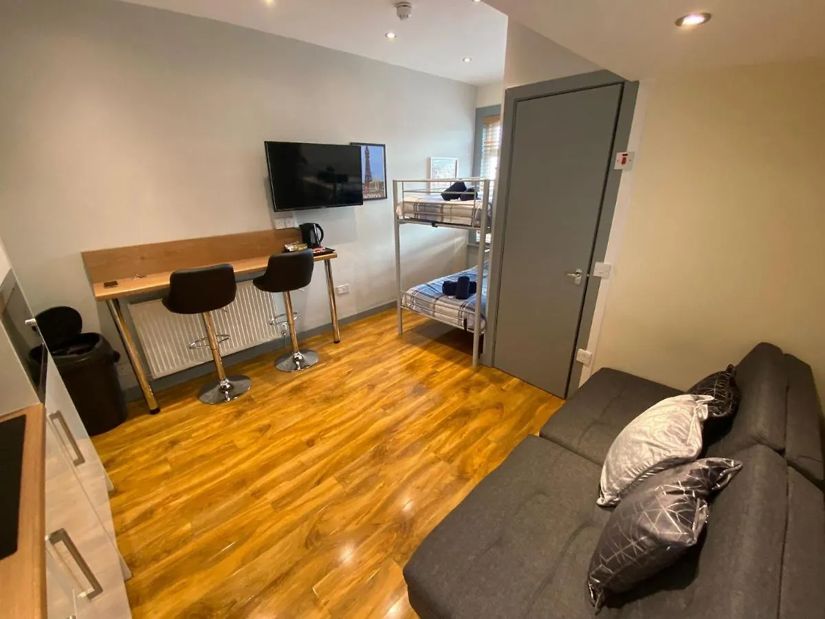 Seaside Suites Superior Family Apartments 블랙풀