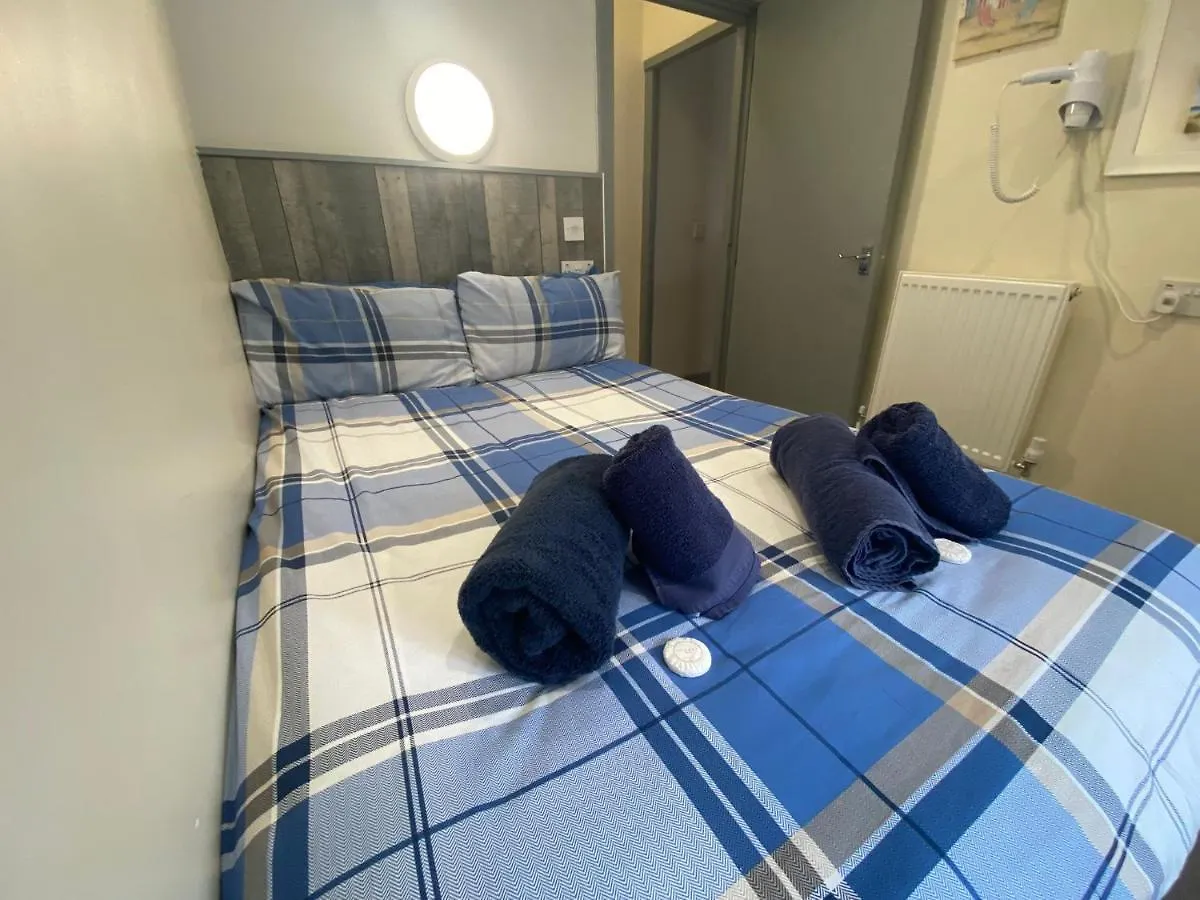 Seaside Suites Superior Family Apartments 블랙풀 영국