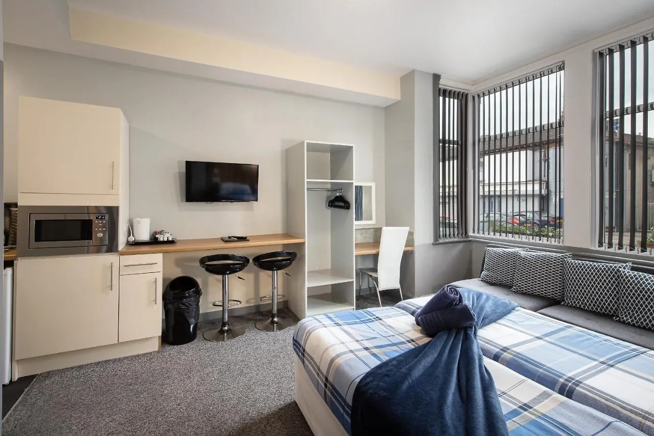 Seaside Suites Superior Family Apartments 블랙풀