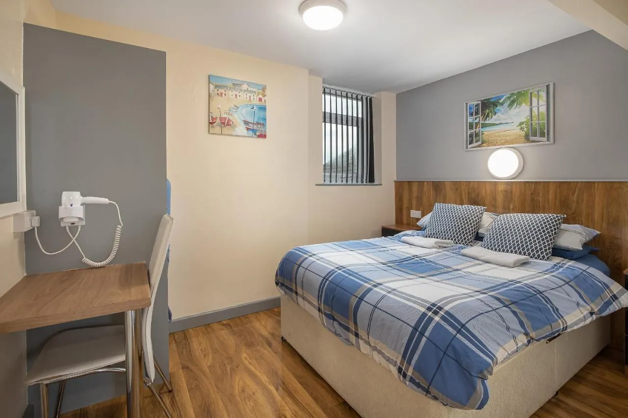 Seaside Suites Superior Family Apartments 블랙풀