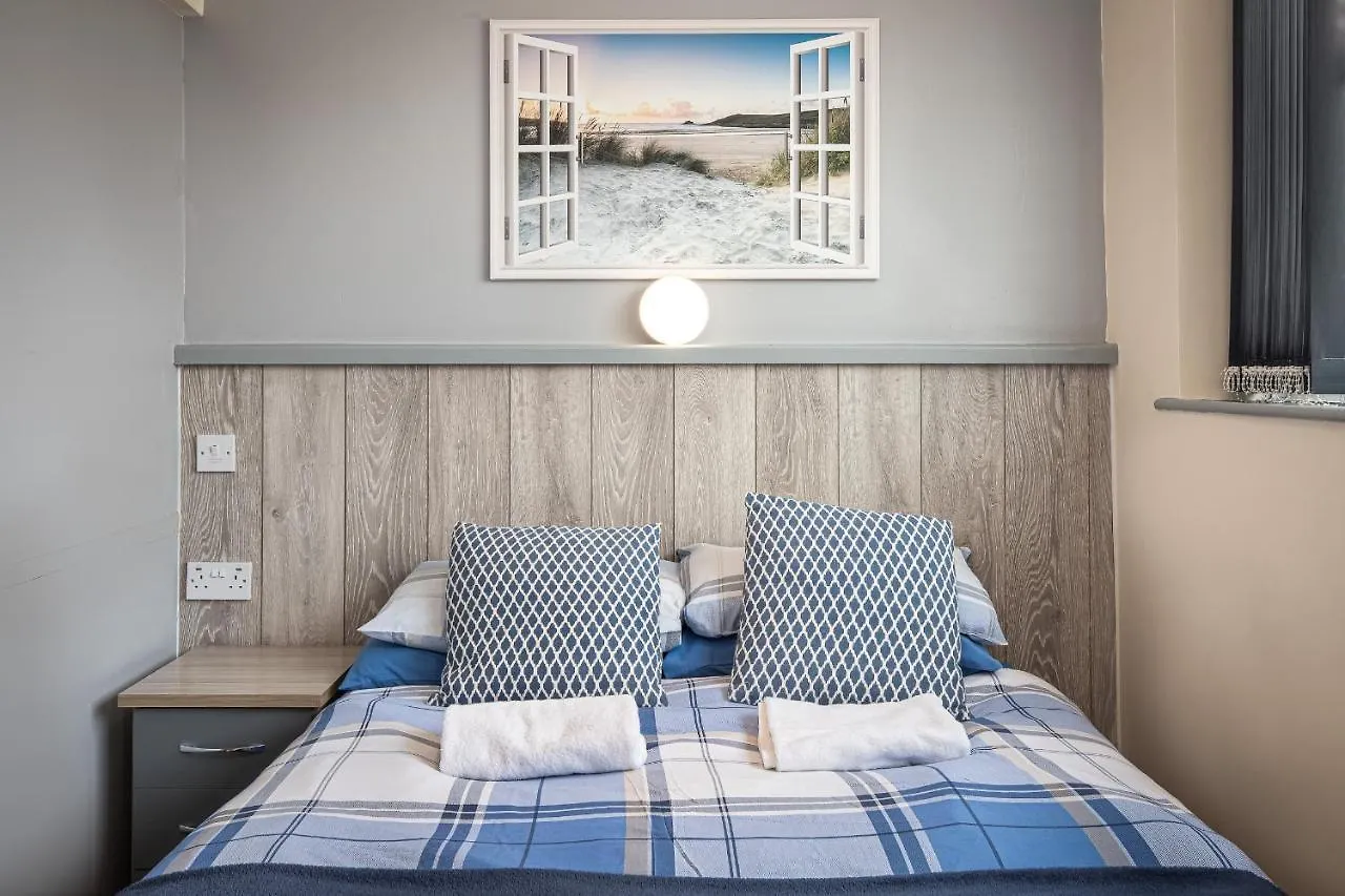 Seaside Suites Superior Family Apartments 블랙풀