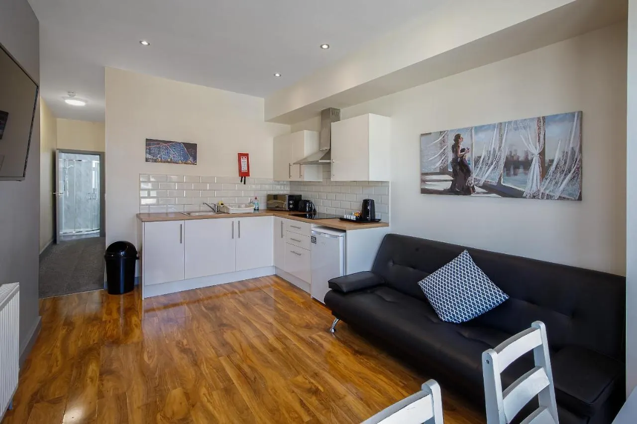 Seaside Suites Superior Family Apartments Blackpool