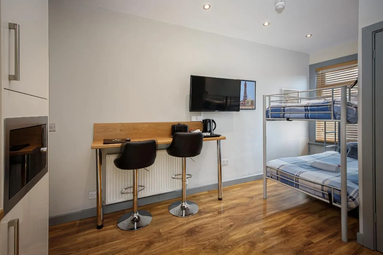 Seaside Suites Superior Family Apartments Blackpool